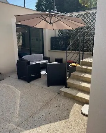 Independant Refait A Neuf Avec Jacuzzi Et Terrasse Privative Proximite Gare Viarmes