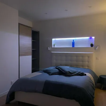 Apartment Independant Refait A Neuf Avec Jacuzzi Et Terrasse Privative Proximite Gare *